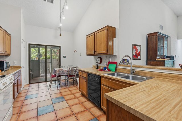 2814 Gettysburg DR, Austin, TX 78745