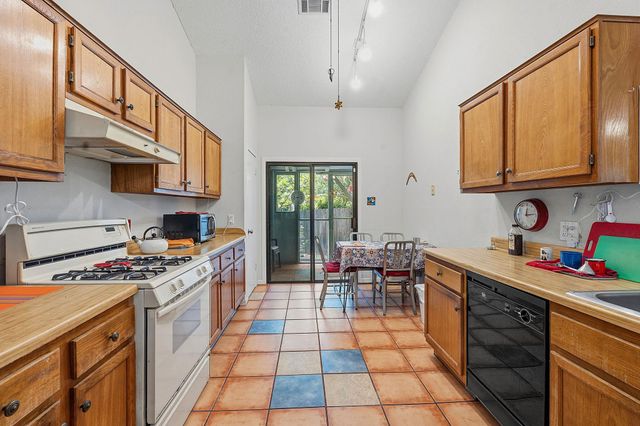 2814 Gettysburg DR, Austin, TX 78745