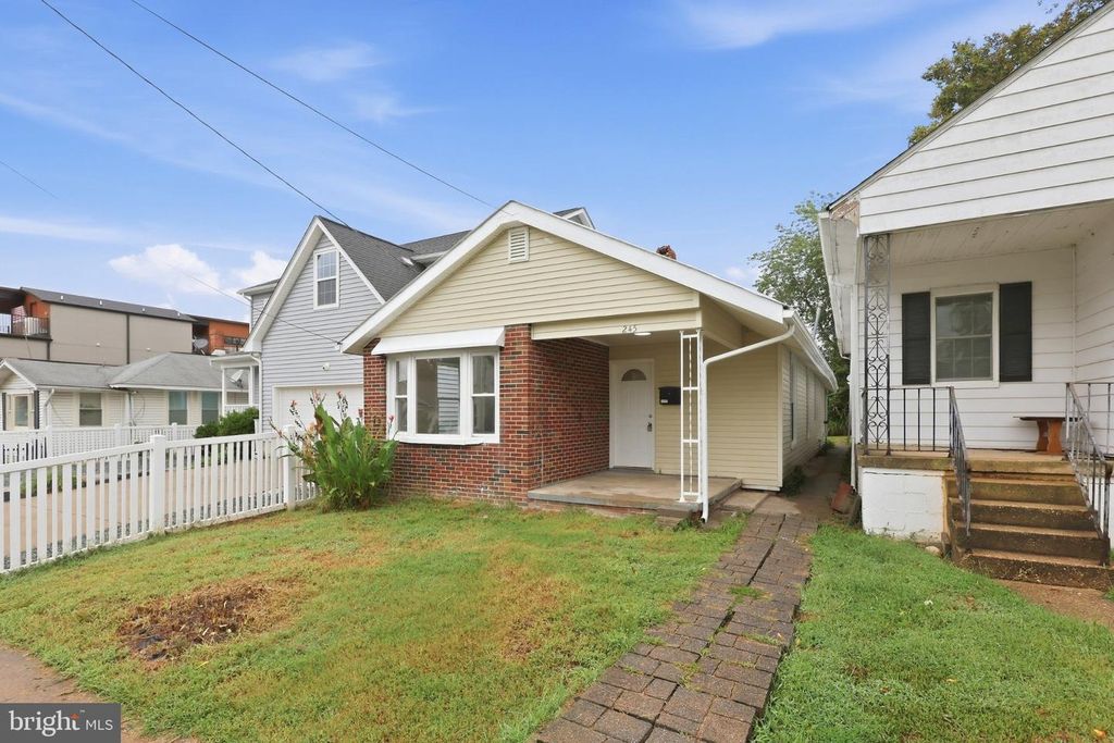 245 4TH AVE, Quantico, VA 22134