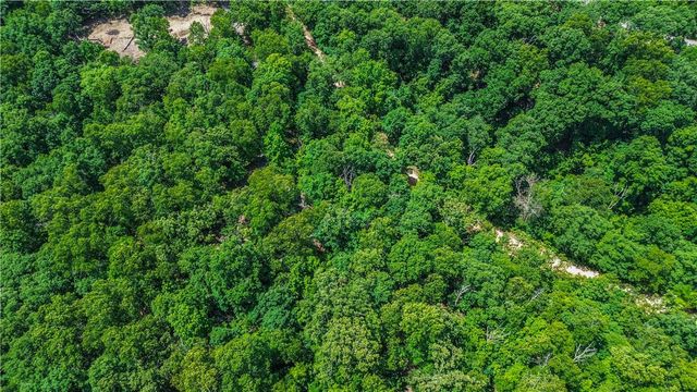 Leith Lane, Bella Vista, AR 72715