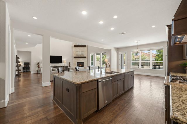 2114 Grand Place Drive, Missouri City, TX 77459