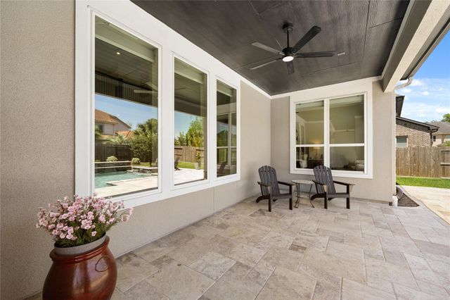 2114 Grand Place Drive, Missouri City, TX 77459