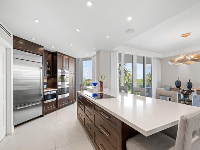 2500 S Ocean Boulevard 3a3, Palm Beach, FL 33480