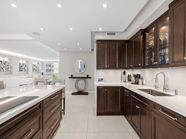 2500 S Ocean Boulevard 3a3, Palm Beach, FL 33480