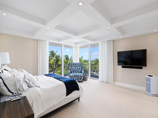 2500 S Ocean Boulevard 3a3, Palm Beach, FL 33480
