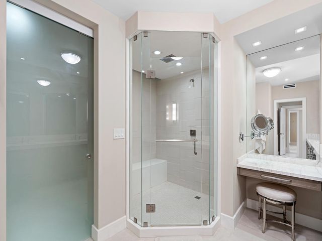2500 S Ocean Boulevard 3a3, Palm Beach, FL 33480