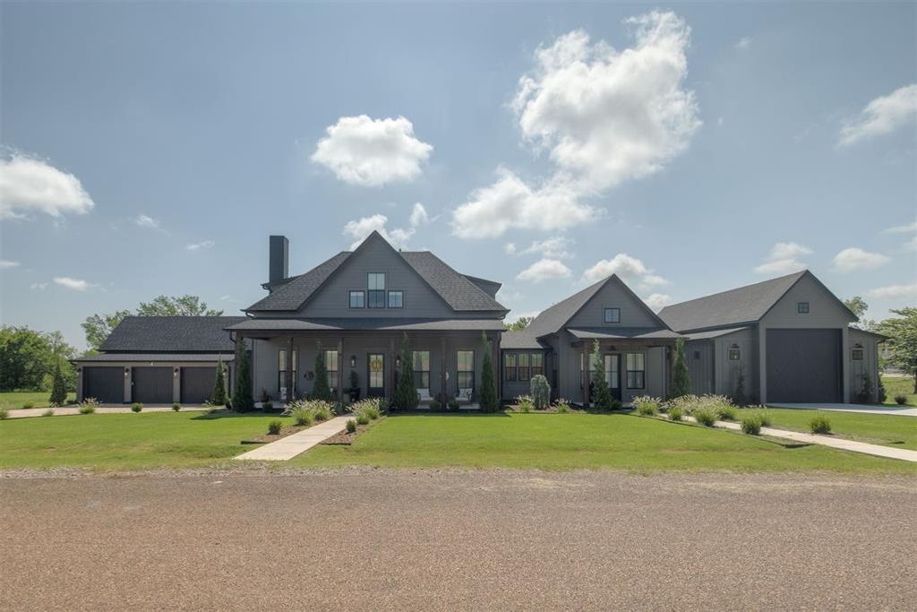 Image 2 of property listing at 29786 Vineyard Meadow Road, Norman, OK 73072
