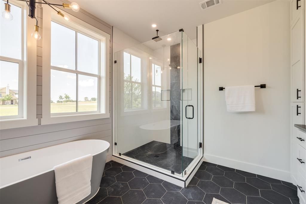 Image 21 of property listing at 29786 Vineyard Meadow Road, Norman, OK 73072