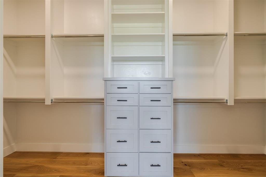 Image 22 of property listing at 29786 Vineyard Meadow Road, Norman, OK 73072