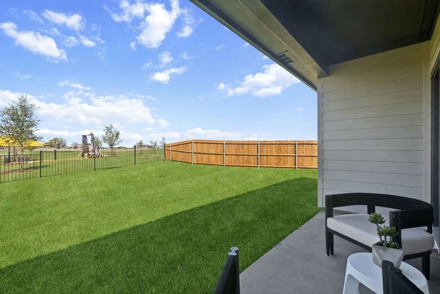 845 Rockcloud Drive, Fort Worth, TX 76052