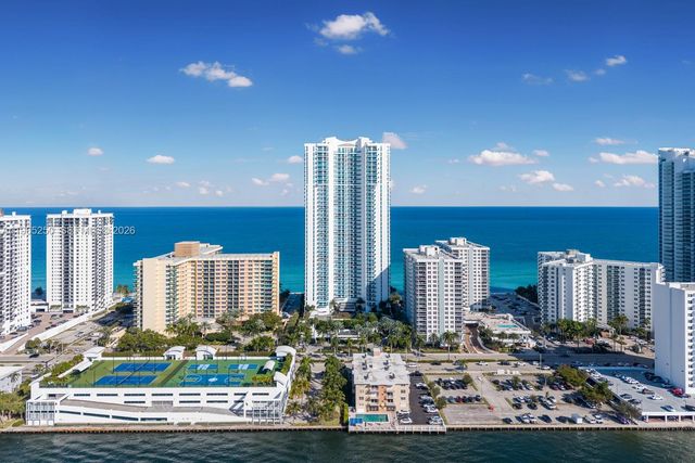 2711 S Ocean Dr 905, Hollywood, FL 33019