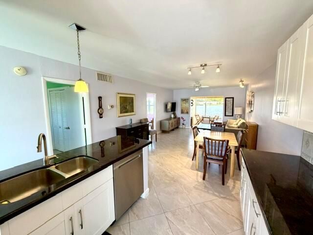 1116 Lake Terrace 114, Boynton Beach, FL 33426