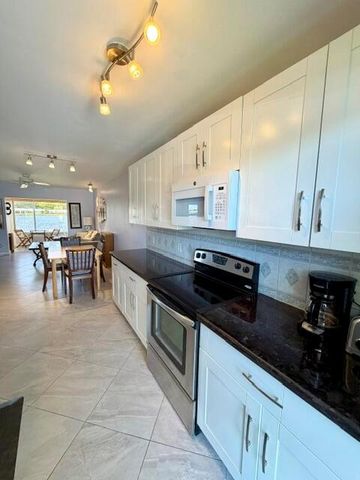 1116 Lake Terrace 114, Boynton Beach, FL 33426