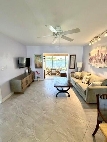 1116 Lake Terrace 114, Boynton Beach, FL 33426