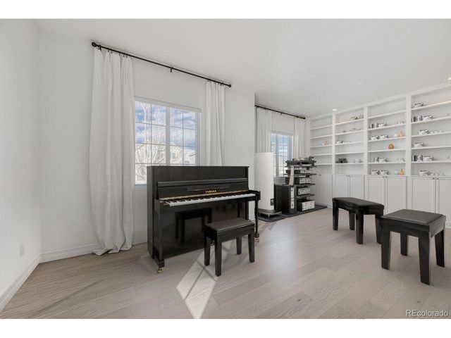 212 Western Sky Cir, Longmont, CO 80501