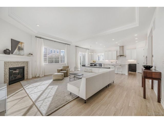 212 Western Sky Cir, Longmont, CO 80501