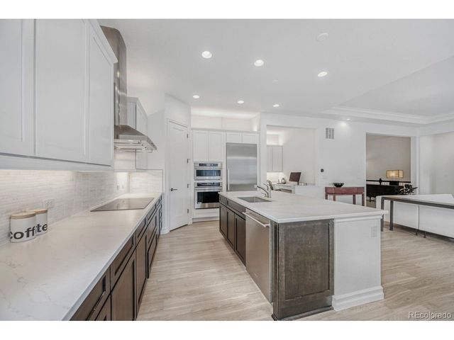 212 Western Sky Cir, Longmont, CO 80501