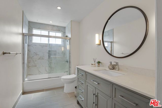 8490 Fountain Avenue 203, West Hollywood, CA 90069