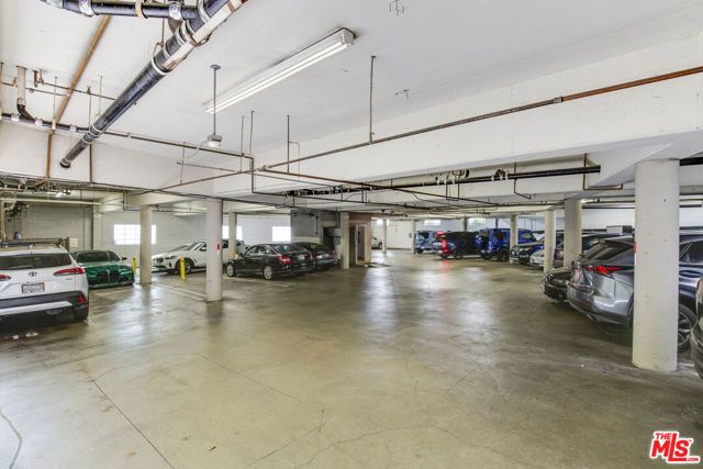 8490 Fountain Avenue 203, West Hollywood, CA 90069