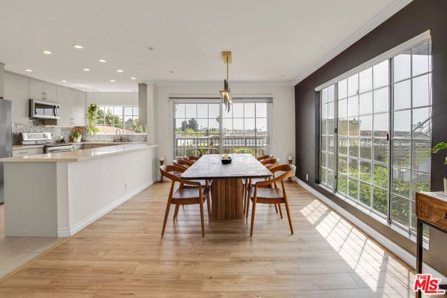 8490 Fountain Avenue 203, West Hollywood, CA 90069