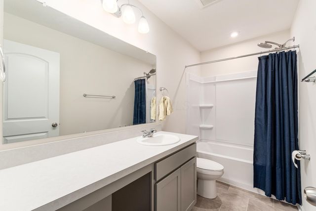 123 Hutchison Street, South Bloomfield, OH 43103