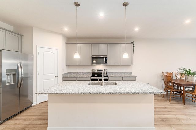 123 Hutchison Street, South Bloomfield, OH 43103