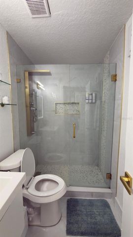 2109 E NAVAJO AVENUE, Tampa, FL 33612