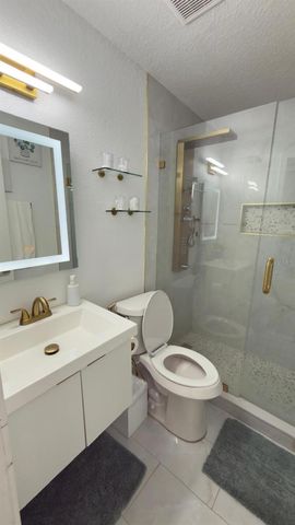 2109 E NAVAJO AVENUE, Tampa, FL 33612