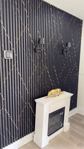 2109 E NAVAJO AVENUE, Tampa, FL 33612