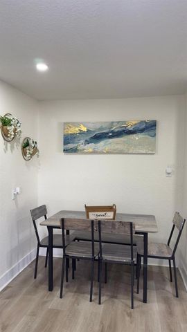 2109 E NAVAJO AVENUE, Tampa, FL 33612