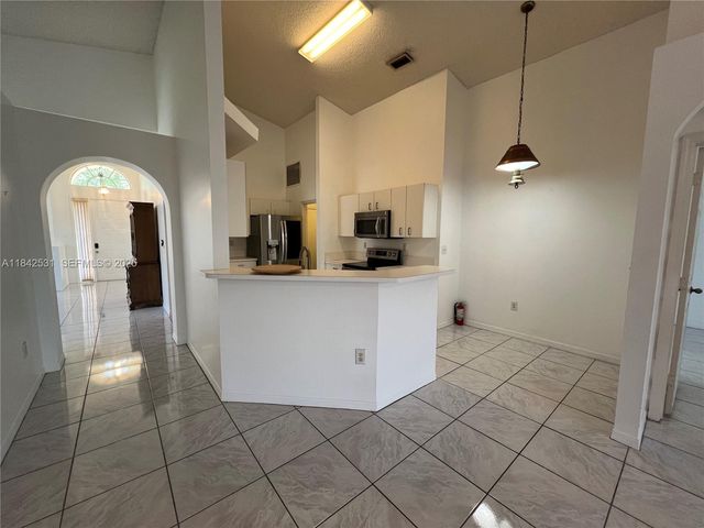 2130 NW 166th Avenue, Pembroke Pines, FL 33028