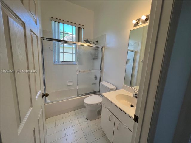 2130 NW 166th Avenue, Pembroke Pines, FL 33028