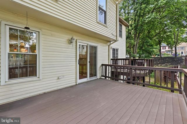7691 NORTHERN OAKS CT, Springfield, VA 22153