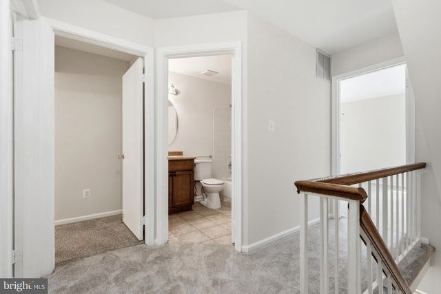 7691 NORTHERN OAKS CT, Springfield, VA 22153