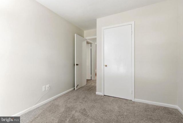 7691 NORTHERN OAKS CT, Springfield, VA 22153
