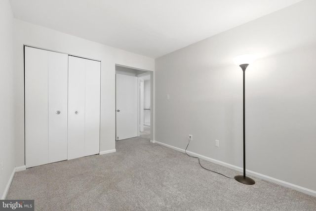 7691 NORTHERN OAKS CT, Springfield, VA 22153