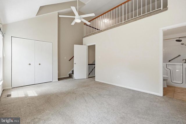 7691 NORTHERN OAKS CT, Springfield, VA 22153