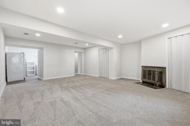 7691 NORTHERN OAKS CT, Springfield, VA 22153