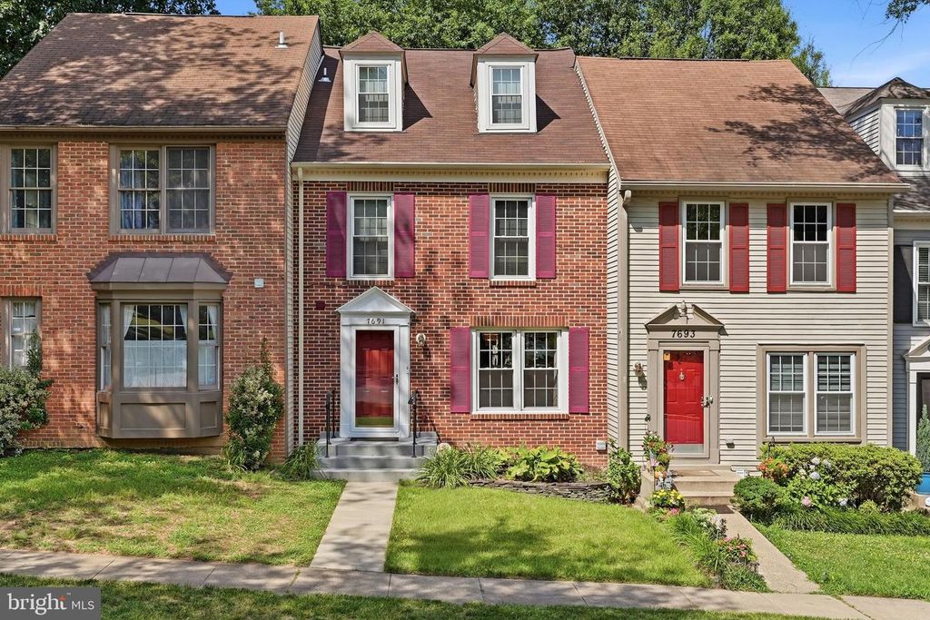 7691 NORTHERN OAKS CT, Springfield, VA 22153