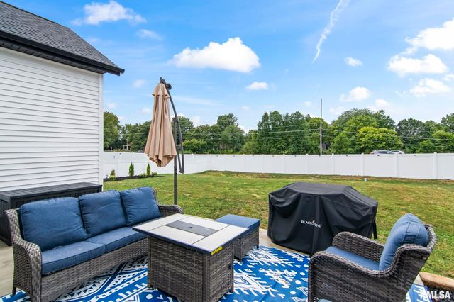 6409 McIntosh Court, Springfield, IL 62711
