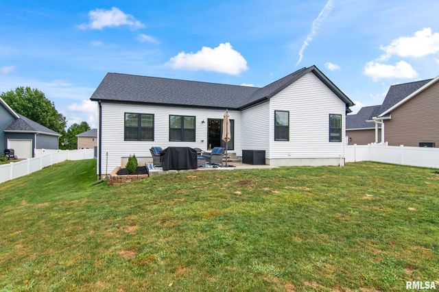 6409 McIntosh Court, Springfield, IL 62711