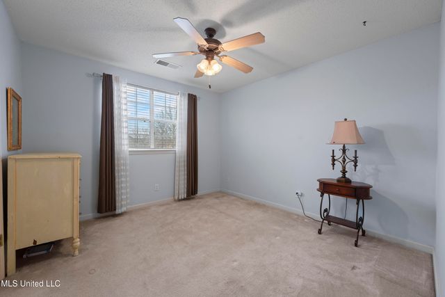 9861 Alexanders Ridge Drive, Olive Branch, MS 38654