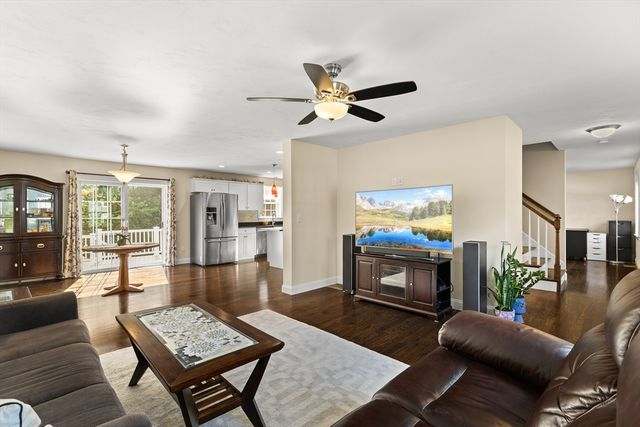 15 Carlton St, Raynham, MA 02767