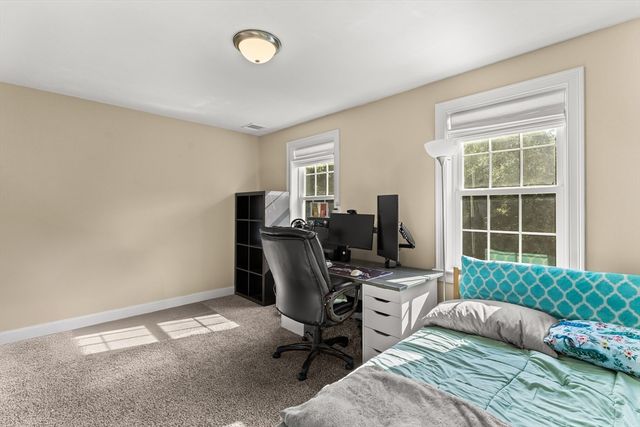 15 Carlton St, Raynham, MA 02767