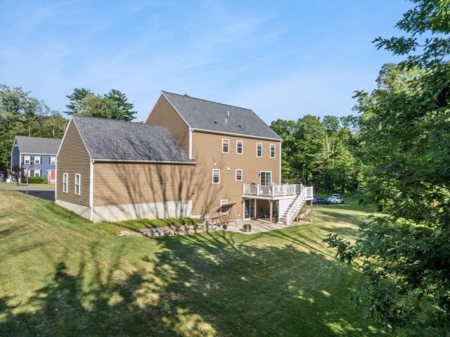 15 Carlton St, Raynham, MA 02767