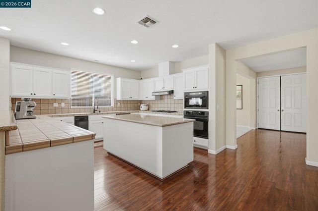 6809 New Melones Circle, Discovery Bay, CA 94505