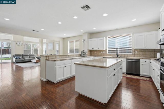 6809 New Melones Circle, Discovery Bay, CA 94505