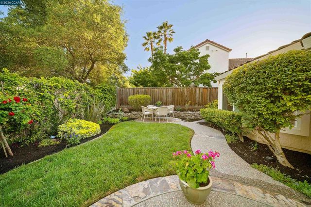 2211 Goldenrod Ln, San Ramon, CA 94582
