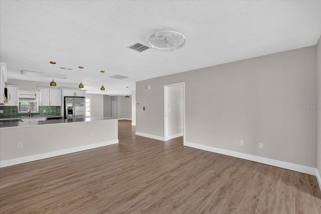 1201 WILD FEATHER LANE, Sun City Center, FL 33573
