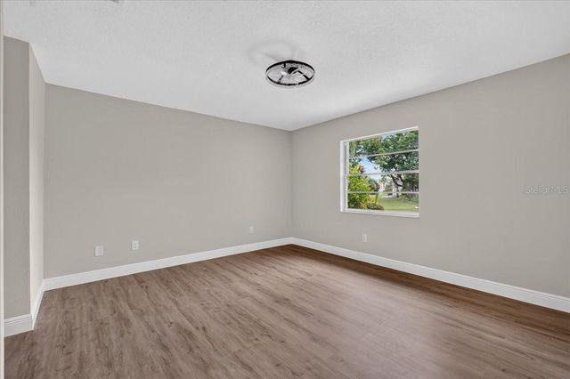 1201 WILD FEATHER LANE, Sun City Center, FL 33573